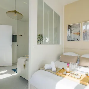 Proche Paris • Superbe Refait A Neuf • Appartement